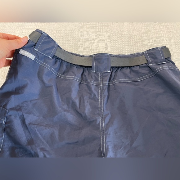 Women's💙🩶Columbia Sandy River Cargo Shorts with Adjustable Belt,Medium Navy Blue - Picture 4 of 10
